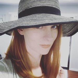 Meet your Posher, Janelle